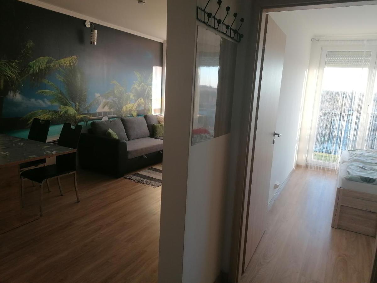 Vandus Apartman Siófok Exteriör bild